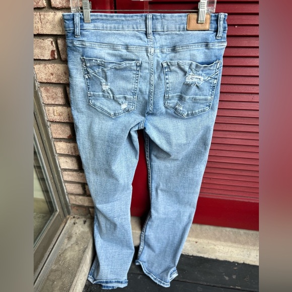 BKE Light Blue Women’s Universal Fit Mid Rise Bootcut Jeans - size 31x29 1/2 - Picture 8 of 12